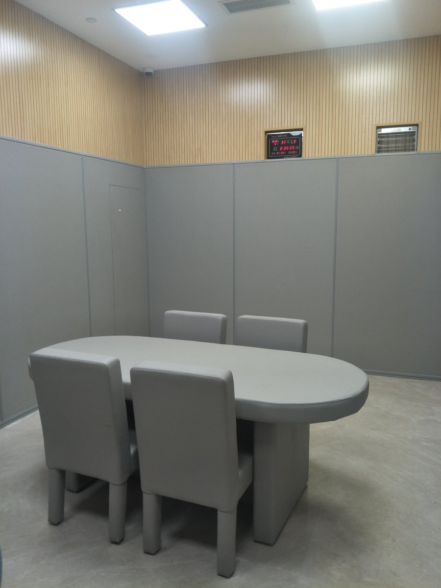 内蒙包头纪委谈话室建设防撞软包案例