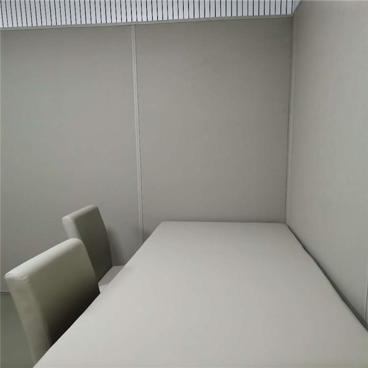 法院防撞软包墙面材料安装方法